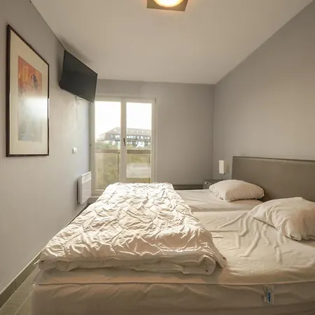 Appartement On Belgian Coast With Sea View, Cleaning Included Oostduinkerke