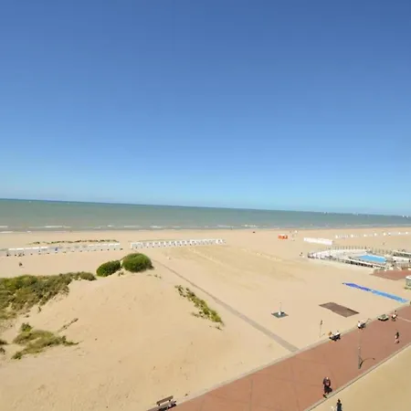 On Belgian Coast With Sea View, Cleaning Included Appartement *