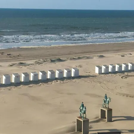 On Belgian Coast With Sea View, Cleaning Included Appartement *